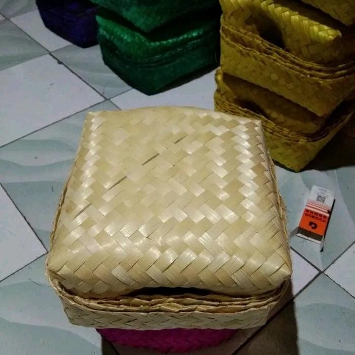 Besek bambu 18x18 cm besek hampers 18x18 Besek nasi sepasang