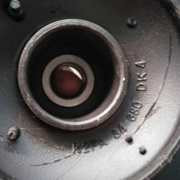 Suport Depan Kia Carens 2