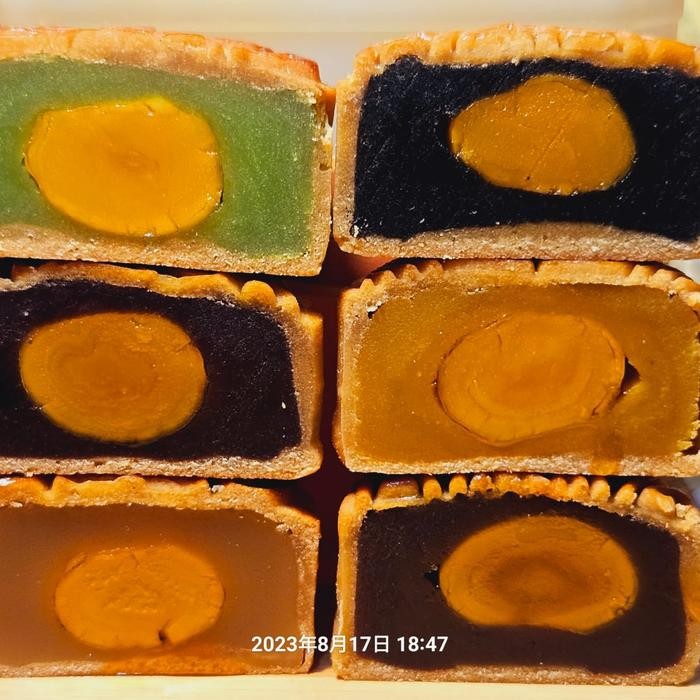 

mooncake halal isi telur @6pc