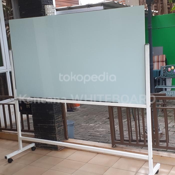 

glassboard standing putih 100 150 Cm
