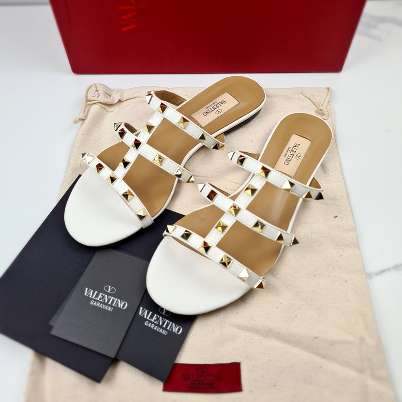 Valentino sandal rocsktud Leather Wanita VVIP Quality Import Branded Putih