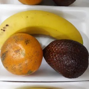 

snack buah: pisang1 jeruk1 salak1 1per pack