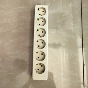 Stop kontak uticon isi 6