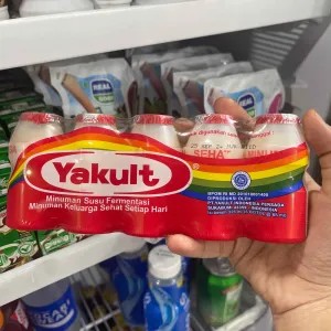 Yakult minuman keluarga sehat