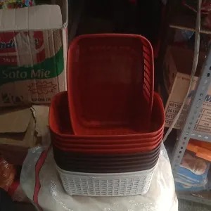 keranjang plastik rotan