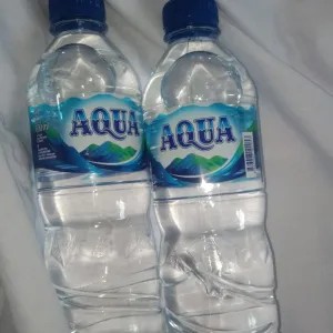 Aqua botol 600ml