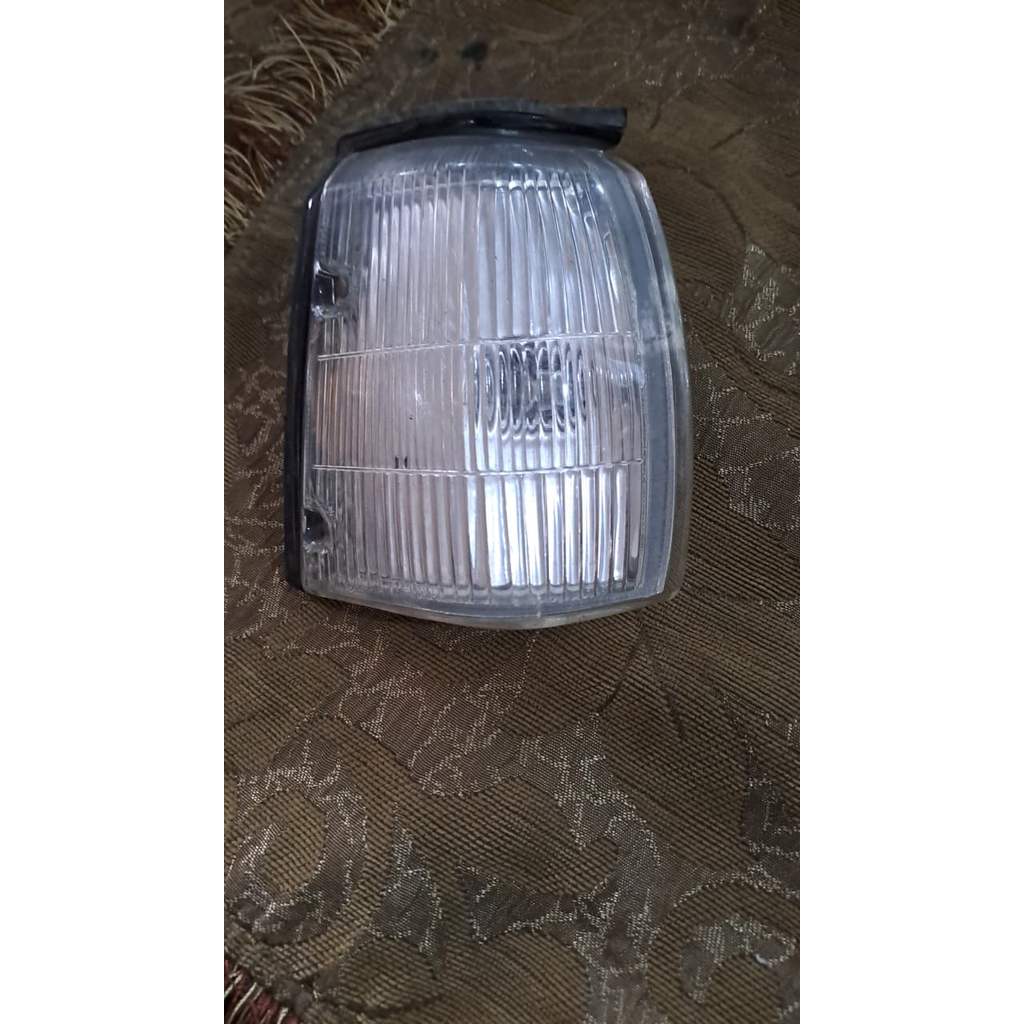 Corner lamp lampu daihatsu charade g11 original