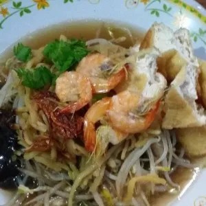 lontong mie pasar pucang
