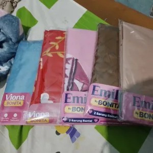 2 sarung bantal halus bonita