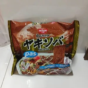 Nissin Ramen Yakisoba Rasa Takoyaki