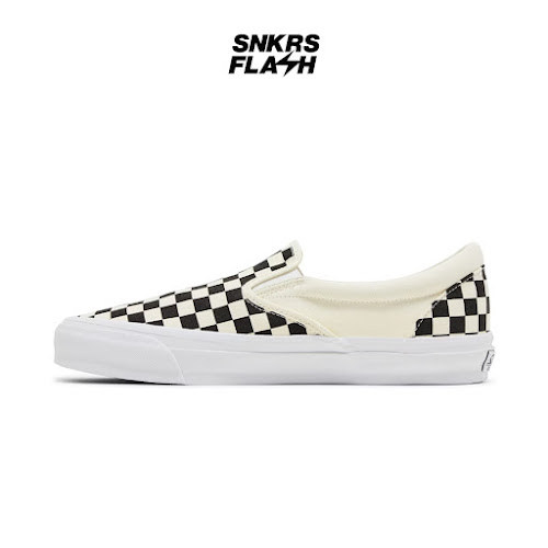 VANS Slip On Reissue 98 Checkerboard Black White Sepatu Sneakers Unisex - VN000CSE2BO - Size 40