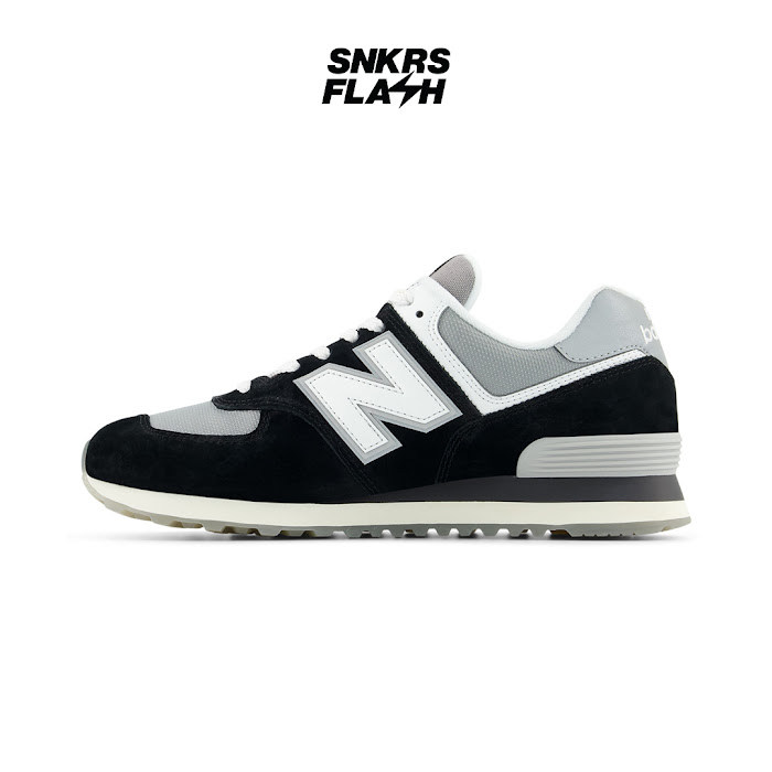 NEW BALANCE 574 Black White Sepatu Sneakers Unisex - U574PBB - Size 44.5