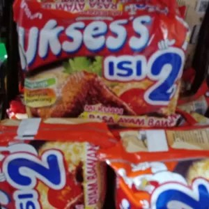 mie SUKSES ISI 2 KUAH