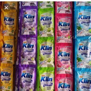 SOKLIN LANTAI SACHET ISI 12 SACHET
