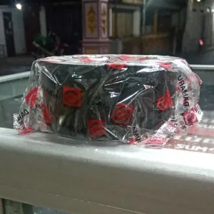 Lakban Hitam Daimaru Besar / Solasi hitam 2 inch