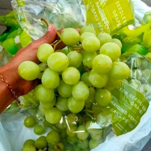 Anggur Hijau Ivory 1kg 1kg