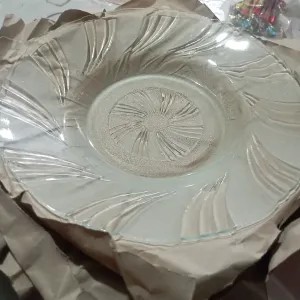 Piring Kaca/beling Putih 8inc