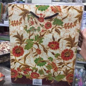 paper bag besar glossy batik kiki