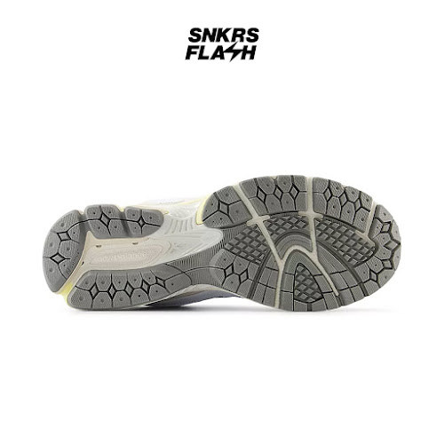 NEW BALANCE 2002R White Dark Juniper Sepatu Sneakers Unisex  - U2002RWA - Size 38