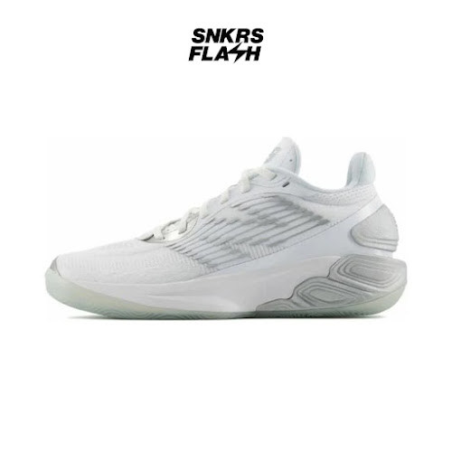 NEW BALANCE Two Wxy V5 White Chrome Sepatu Basket Pria  - BB2WYRG5 - Size 41.5