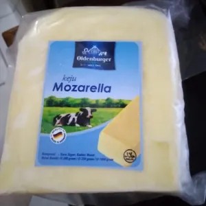 Keju Mozarella 1 kg Oldenburger