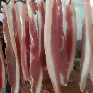 Daging Babi Paha (utk masak saksang,panggang, kecap,) 1Kg (Non-Halal)