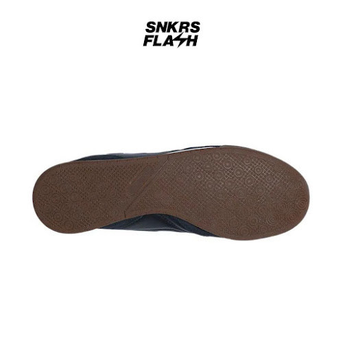 NEW BALANCE Urc42 Black White Gum Sepatu Sneakers Unisex  - URC42LB - Size 40.5