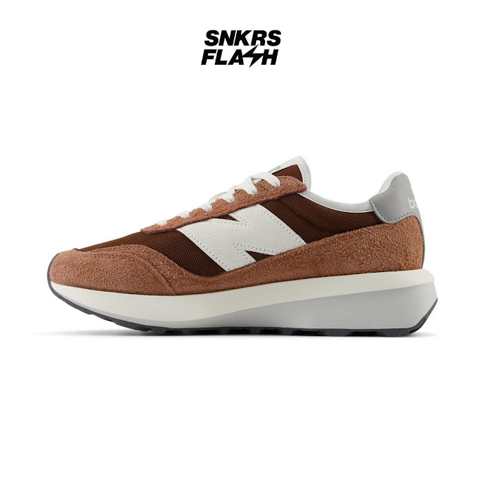 NEW BALANCE 370 Brown Sepatu Sneakers Unisex - U370AI - Size 39.5