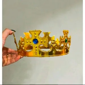 bando mahkota raja gold