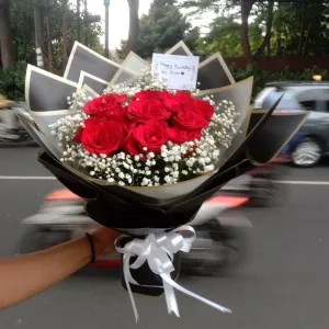 buket mawar merah/baby brad bulat