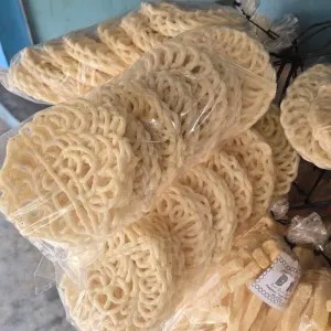 Kerupuk bulat besar warna putih