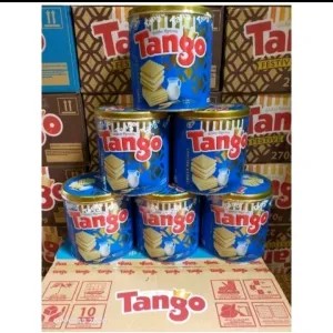 wafer tango kaleng.