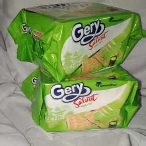 gery salut matcha late