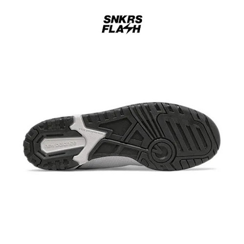 NEW BALANCE 550 White Black Sepatu Sneakers Pria  - BB550HA1 - Size 44.5