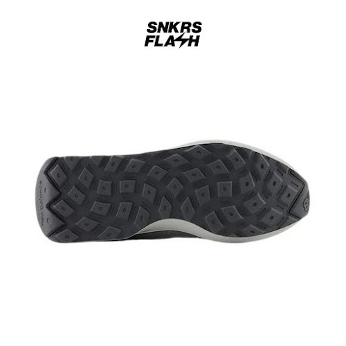 NEW BALANCE 370 Grey Sepatu Sneakers Unisex  - U370AH - Size 43