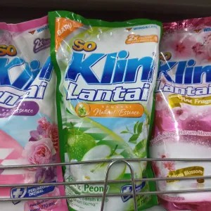 So klin lantai Apple Peony Hijau 770ml 770ml