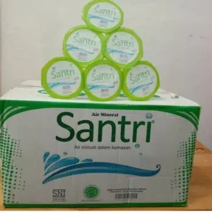 air mineral SANTRI gelas 240ml / Aqua Gelas 240ml