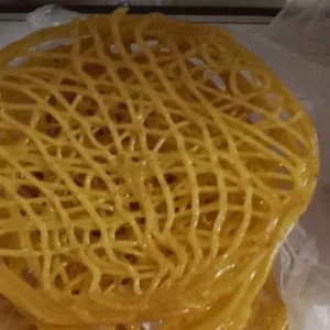 kerupuk mie kuning besar