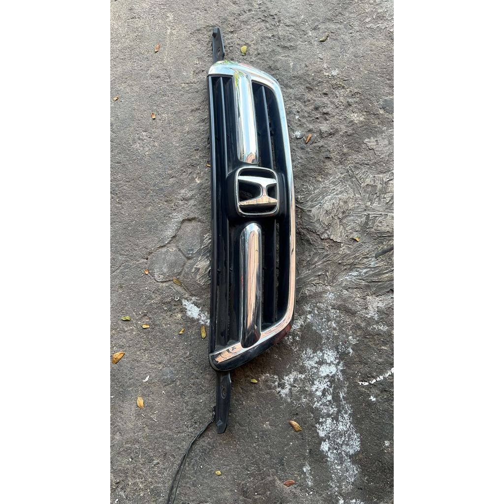 grill honda crv gen 2 th. 2002-2003-2004 original