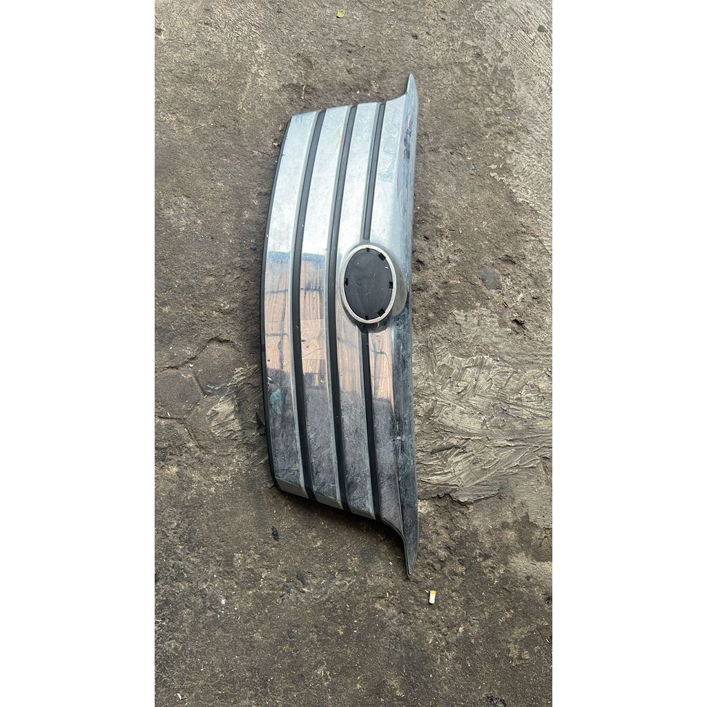 Grill daihatsu luxio 2015-2016 original