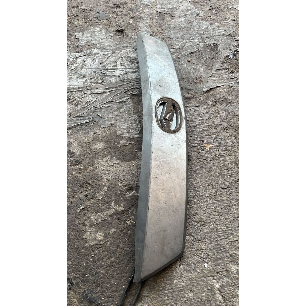 Grill suzuki aerio original