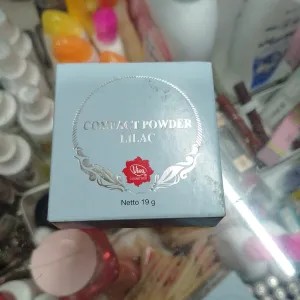 Bedak padat Viva