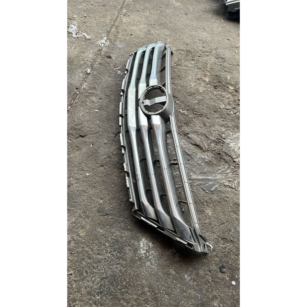 Grill toyota innova 2011 2012 2013 list chrome original