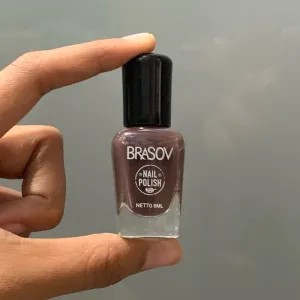 Kutek Kuku Coklat Tua