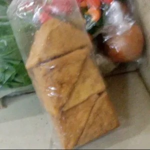 TAHU GORENG TAHU ISI