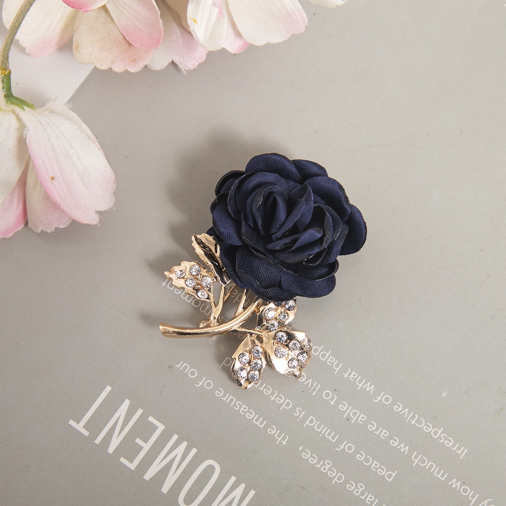 Versi Korea Bros Mewah Mutiara Berlian Imitasi Opal Bros Temperamen Elegan Bros Perhiasan Populer/Rose brooch Kain Bros