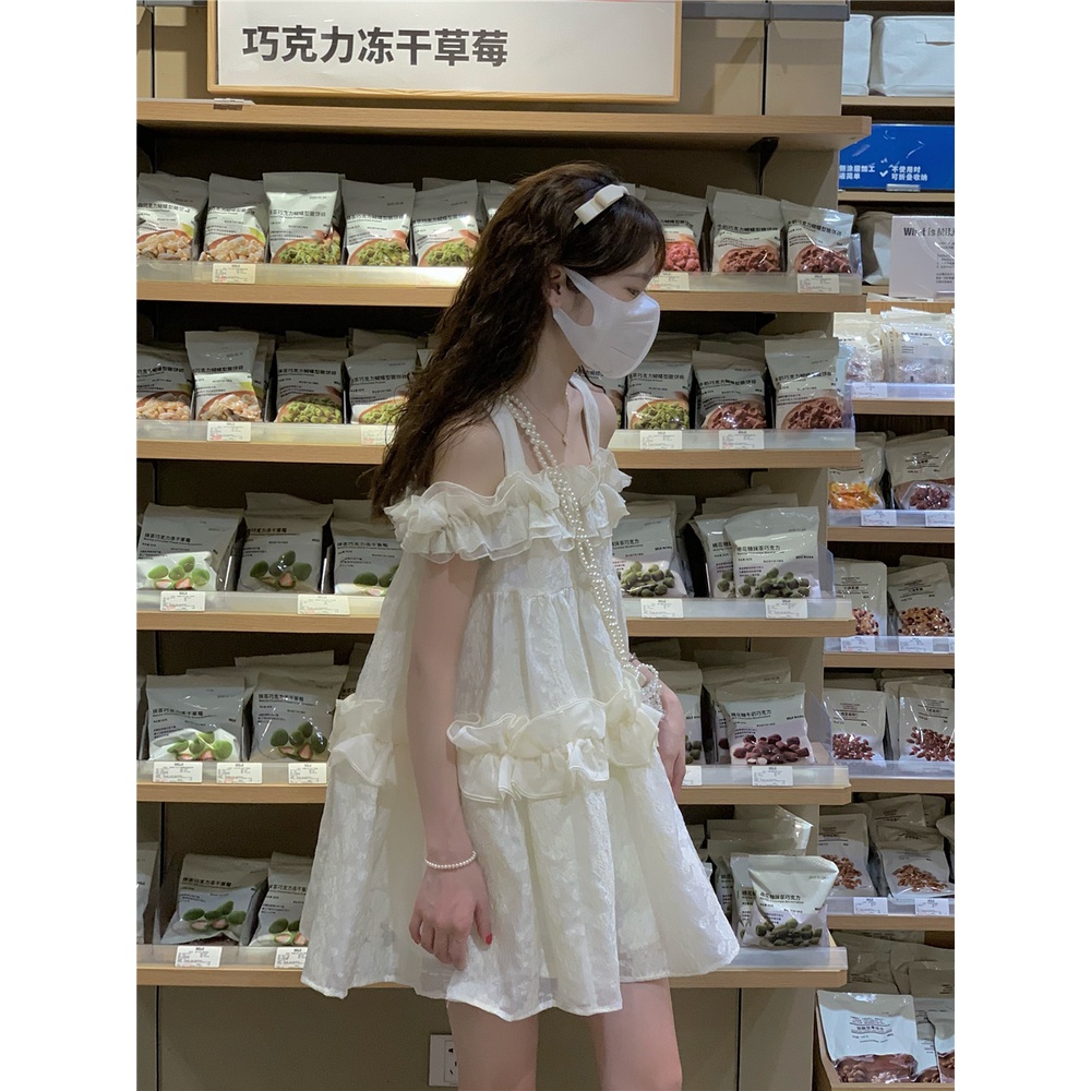 Red kumikumi one-shoulder sling dress female niche lotus leaf skirt summer small man loose A-line skirt