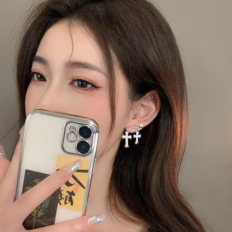 Korea Retro Kreatif Berlian Cross Pin Bentuk Anting Wanita Earrings Aksesoris