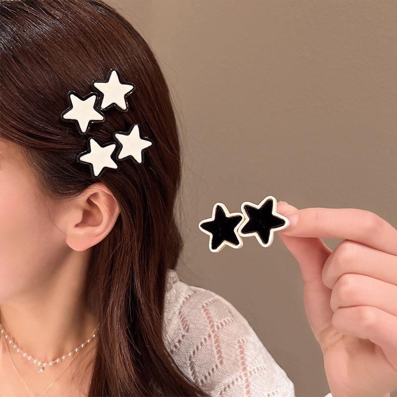 【Bayar di tempat】Y2k Klip Rambut Gaya Milenial Hitam Putih Pentagram Hair Clip Hiasan Rambut Gadis Lucu