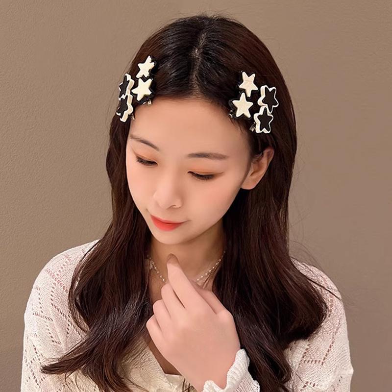 【Bayar di tempat】Y2k Klip Rambut Gaya Milenial Hitam Putih Pentagram Hair Clip Hiasan Rambut Gadis Lucu